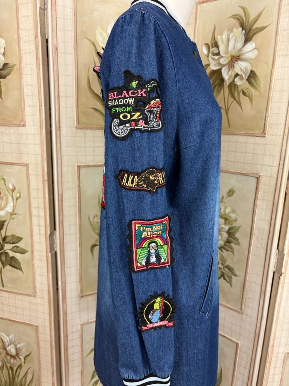 Vintage Wizard of Oz Patch Denim Jacket - Picture 4 of 4